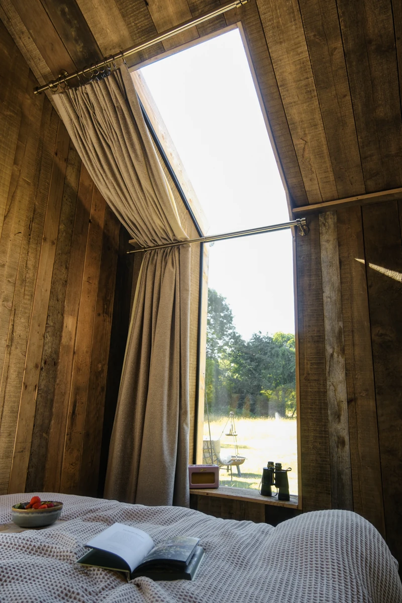 Rise bedroom beneath the stargazing window